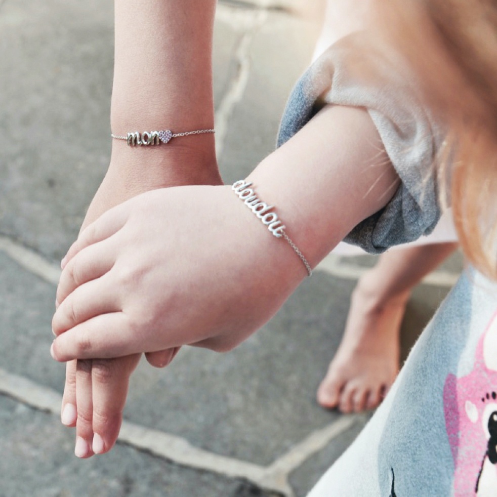 Bracelet enfant personnalisé prénom Thea Jewelry