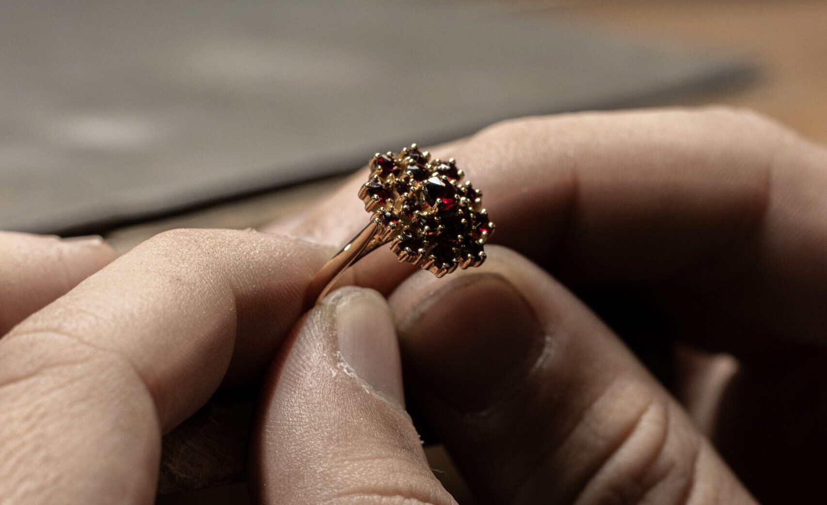 Une bague de fiançailles unique et inoubliable